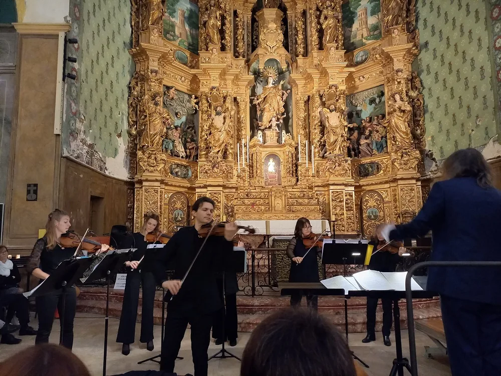 les sites-a-ne-pas-manquer-interieur-eglise-de-notre-dame-des-anges- (2)