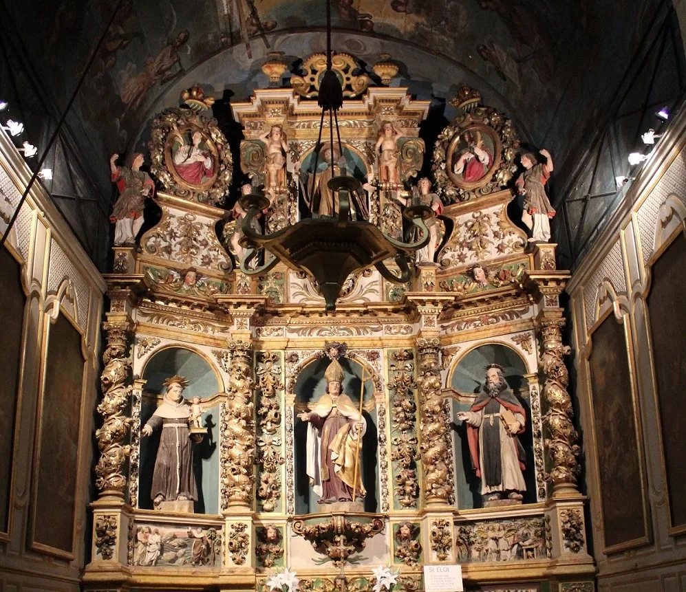 les sites-a-ne-pas-manquer-interieur-eglise-de-notre-dame-des-anges-