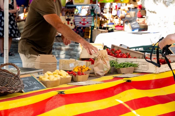 Les-marchés-Collioure