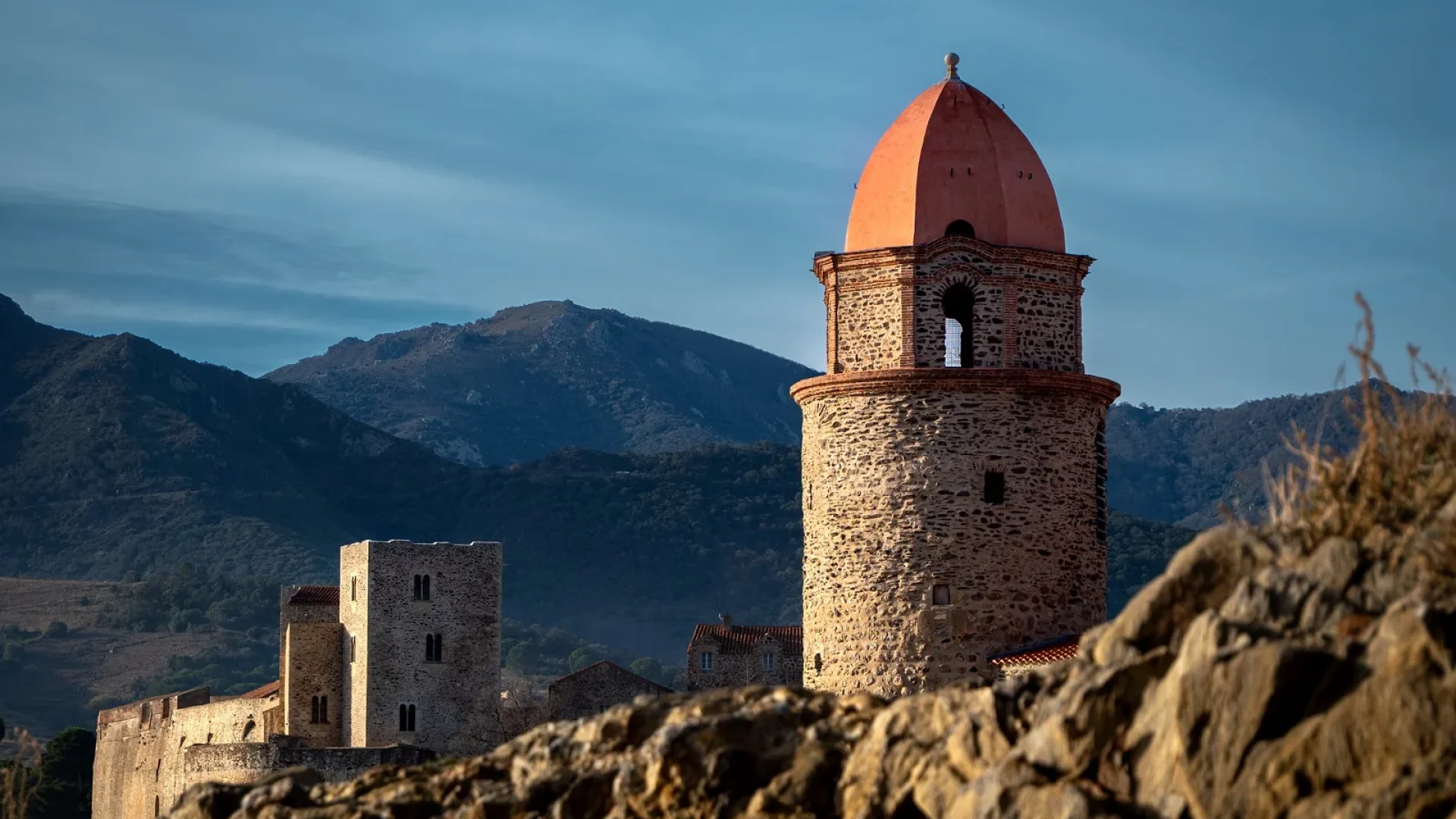 les-sites-a-ne-pas-manquer-eglise-notre-dame-des-anges-collioure